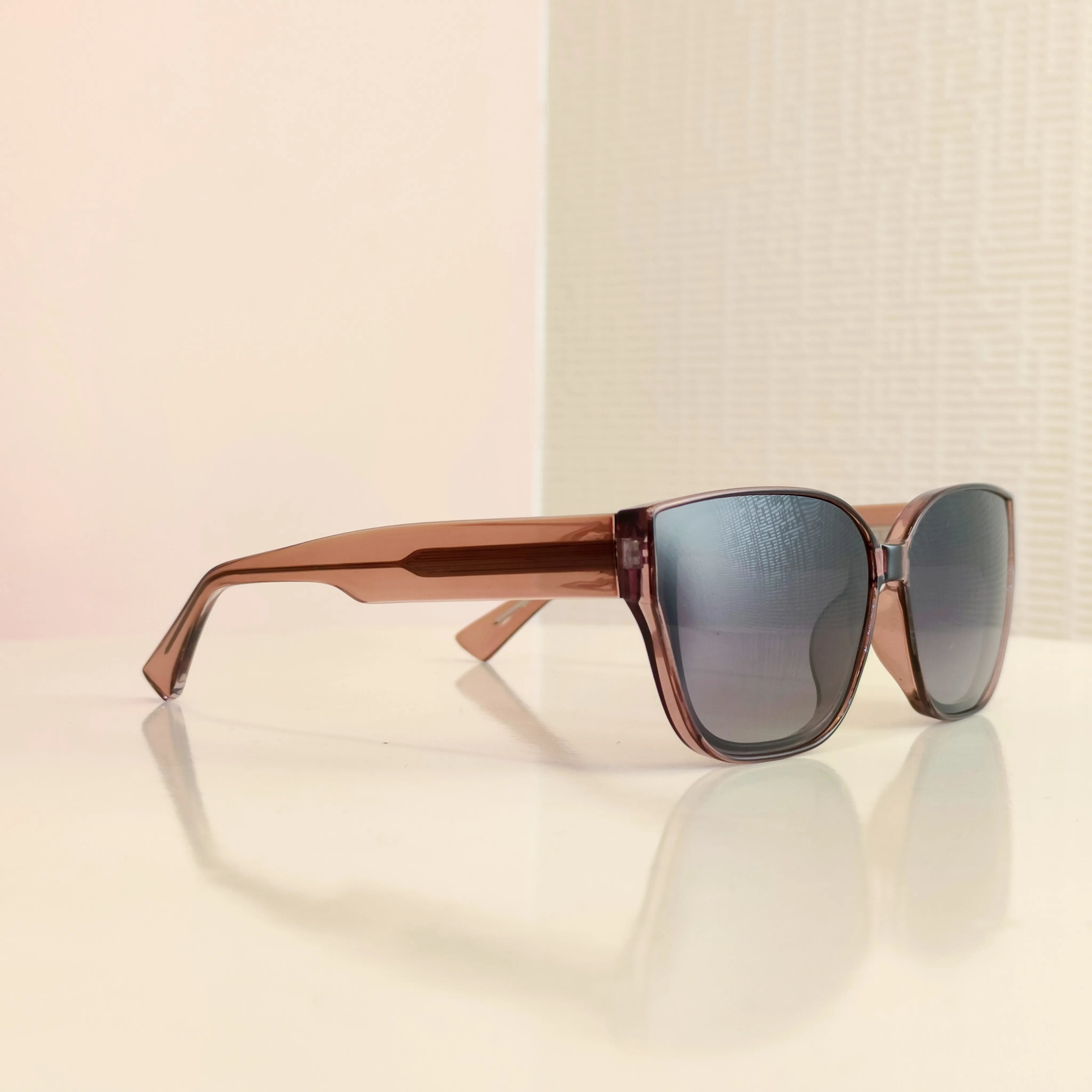 LENTES DE SOL GIA - Gallery 12