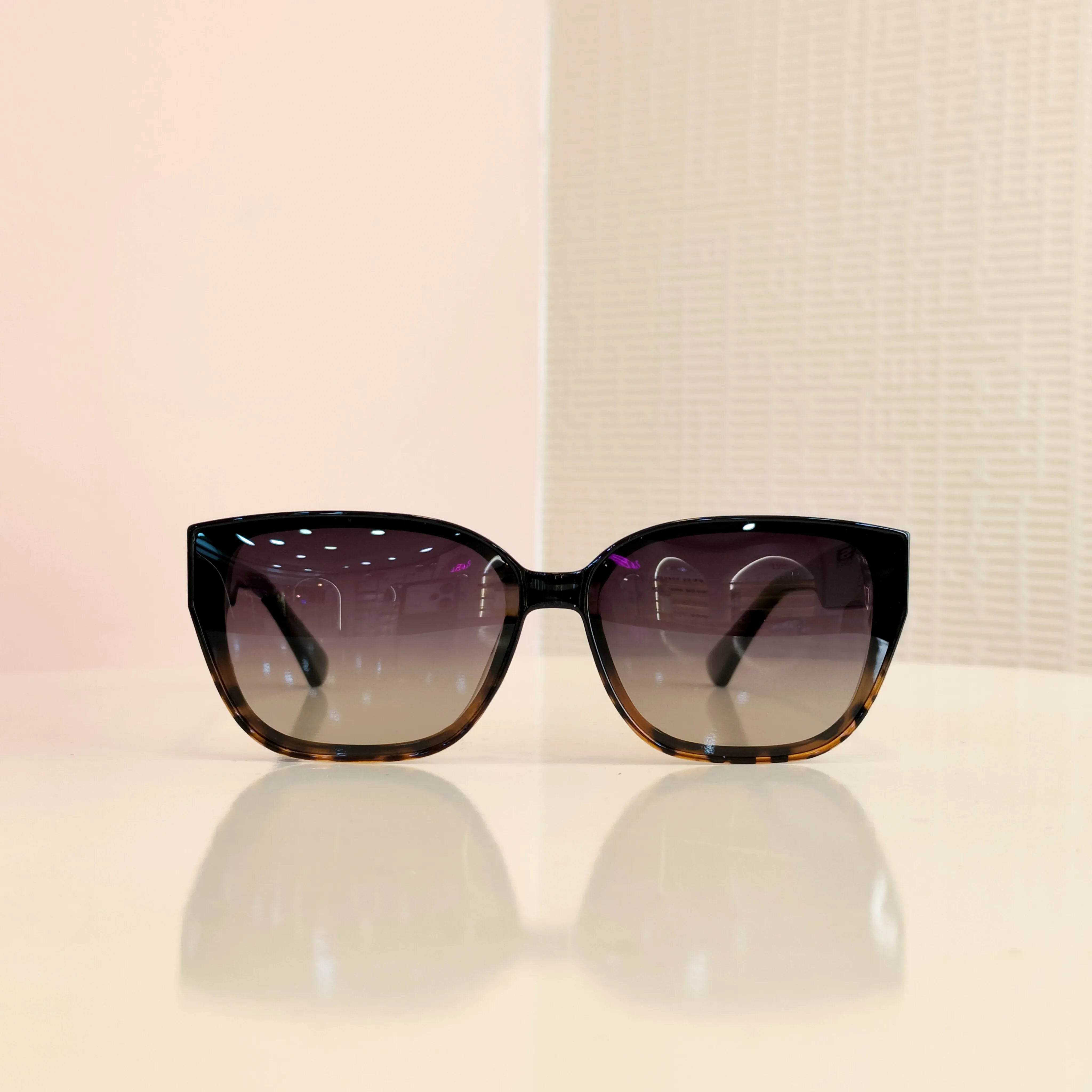LENTES DE SOL GIA - Gallery 7